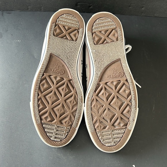 White Converse - Picture 6 of 6